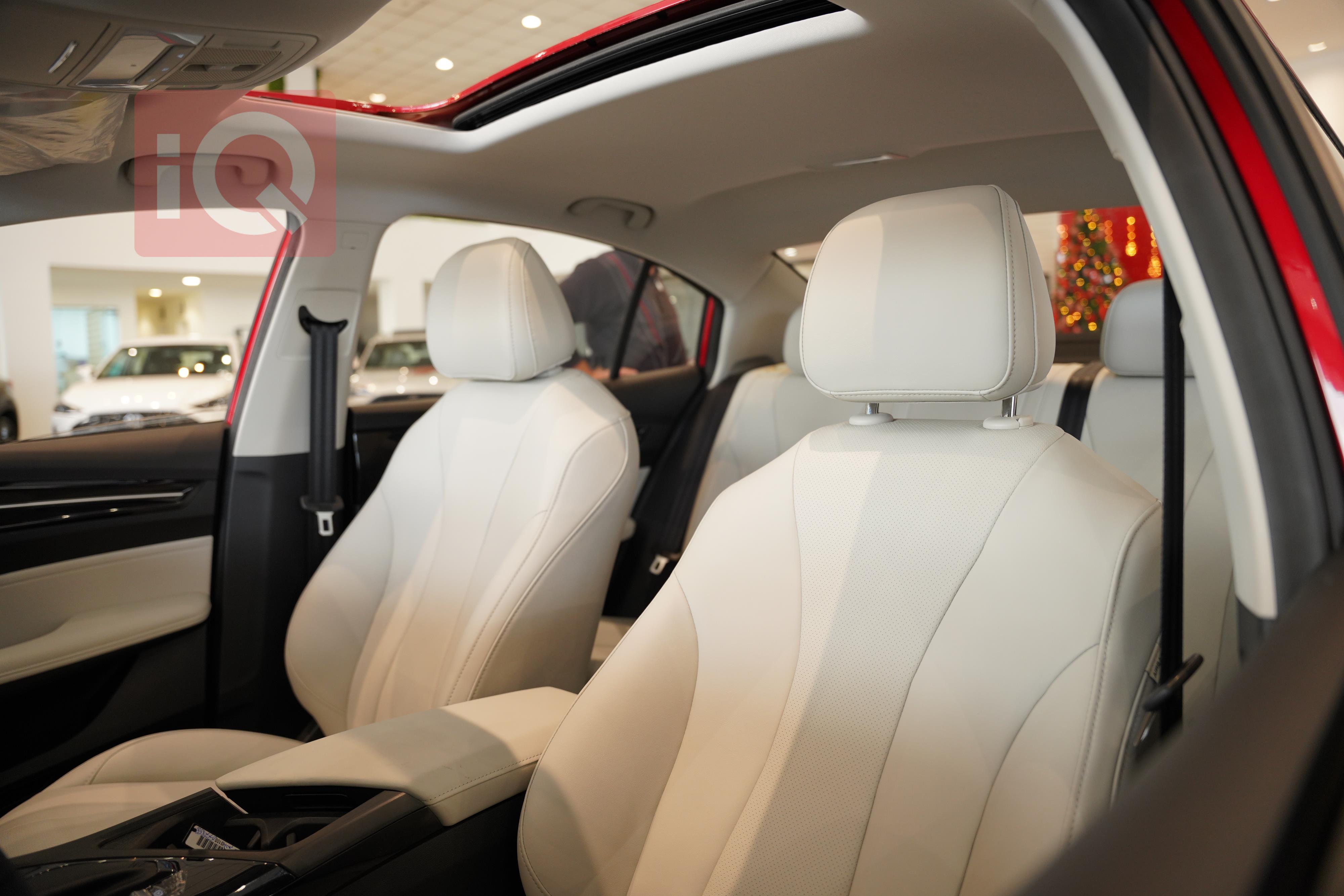 https://cdn.iqcars.ioDSC06779.JPG